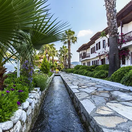 Yucelen Hotel